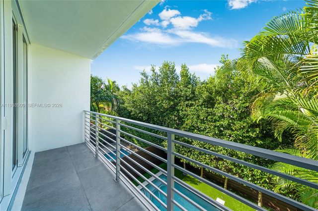 3072 Indiana St 3072, Coconut Grove, FL 33133