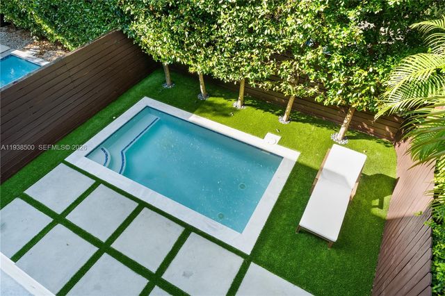 3072 Indiana St 3072, Coconut Grove, FL 33133