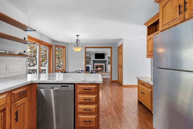 236 ELK COURT, Green Bay, WI 54302