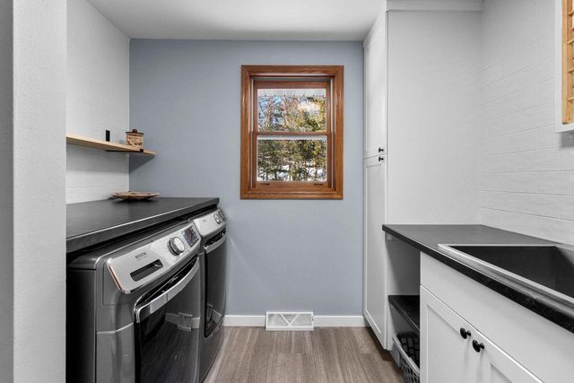 236 ELK COURT, Green Bay, WI 54302