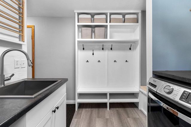 236 ELK COURT, Green Bay, WI 54302