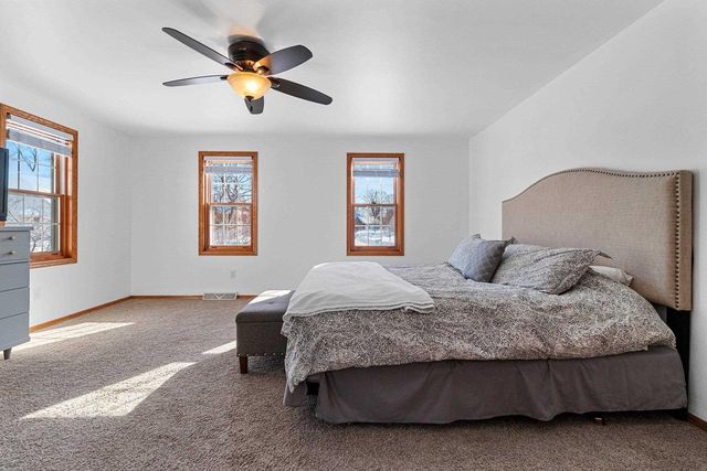 236 ELK COURT, Green Bay, WI 54302