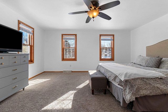 236 ELK COURT, Green Bay, WI 54302