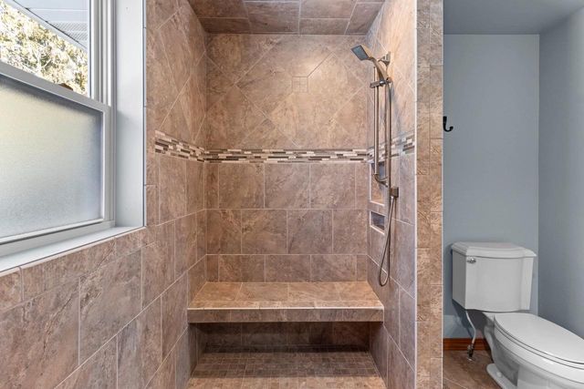 236 ELK COURT, Green Bay, WI 54302