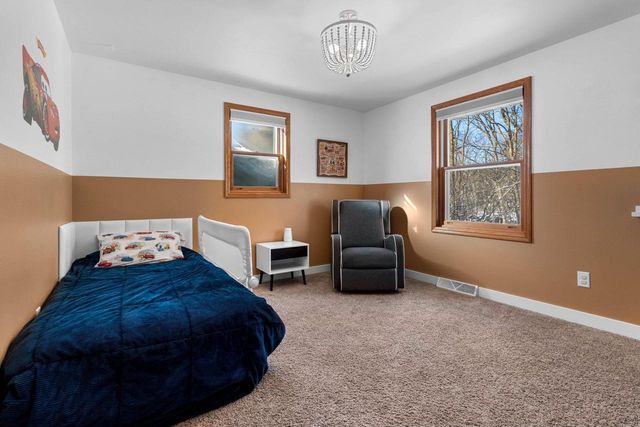 236 ELK COURT, Green Bay, WI 54302