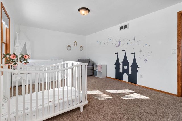 236 ELK COURT, Green Bay, WI 54302