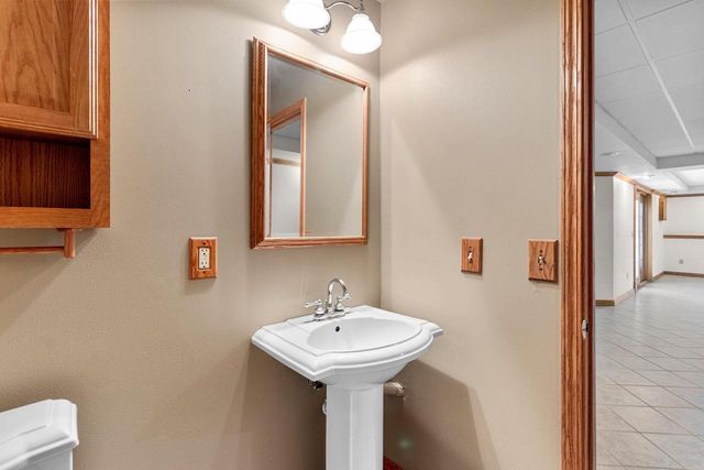 236 ELK COURT, Green Bay, WI 54302