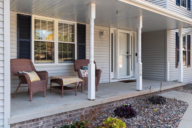 236 ELK COURT, Green Bay, WI 54302