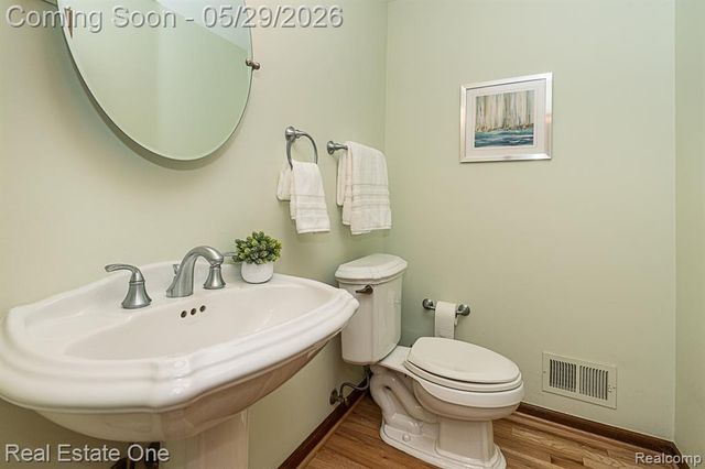 1171 Springwood Lane, Rochester Hills, MI 48309