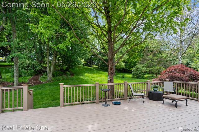 1171 Springwood Lane, Rochester Hills, MI 48309