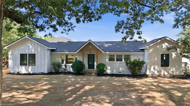 9030 Nc Highway 22, Climax, NC 27233