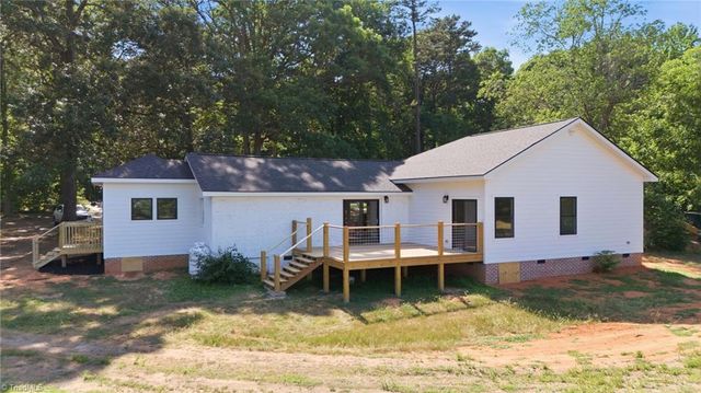 9030 Nc Highway 22, Climax, NC 27233