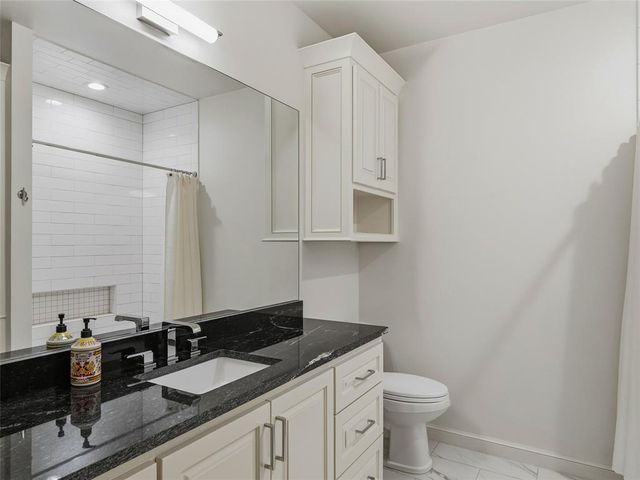 1115 Cumberland Court, Nichols Hills, OK 73116