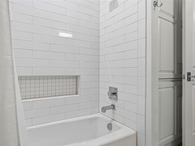 1115 Cumberland Court, Nichols Hills, OK 73116