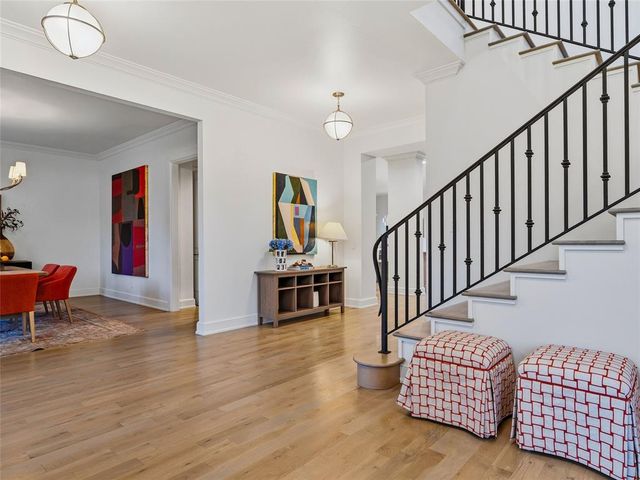 1115 Cumberland Court, Nichols Hills, OK 73116