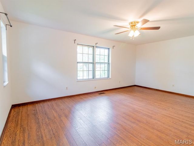 8700 S Laclede Station Road, Unincorporated, MO 63123