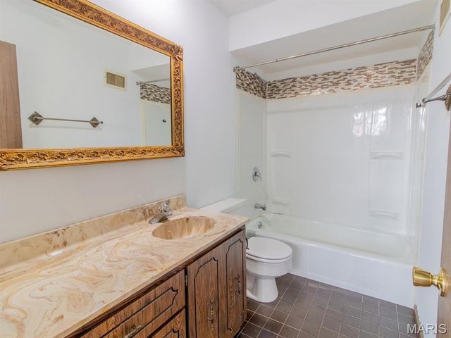 8700 S Laclede Station Road, Unincorporated, MO 63123