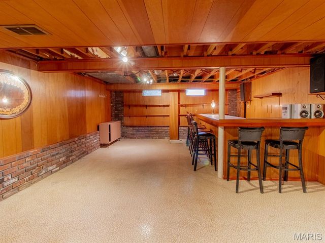 8700 S Laclede Station Road, Unincorporated, MO 63123