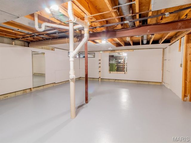 8700 S Laclede Station Road, Unincorporated, MO 63123