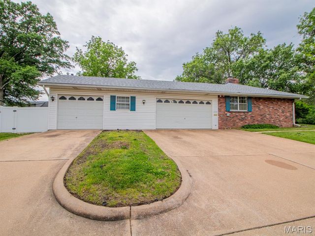 8700 S Laclede Station Road, Unincorporated, MO 63123