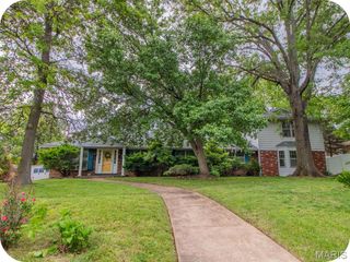 8700 S Laclede Station Road, Unincorporated, MO 63123