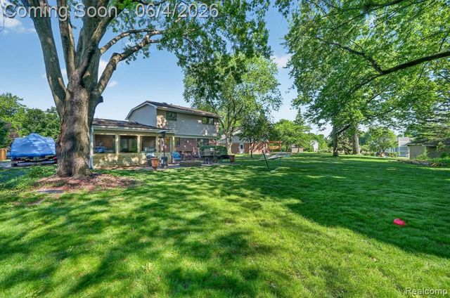 5469 Pheasant Run Road, Clarkston, MI 48346