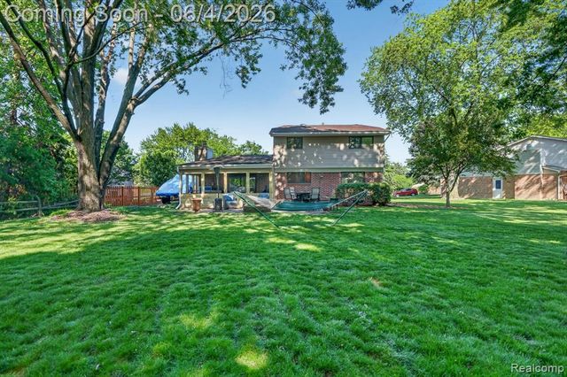 5469 Pheasant Run Road, Clarkston, MI 48346