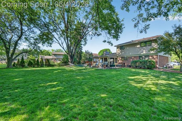 5469 Pheasant Run Road, Clarkston, MI 48346
