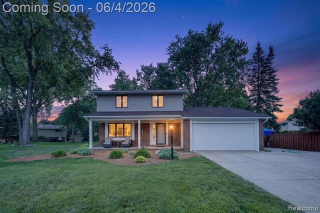 5469 Pheasant Run Road, Clarkston, MI 48346