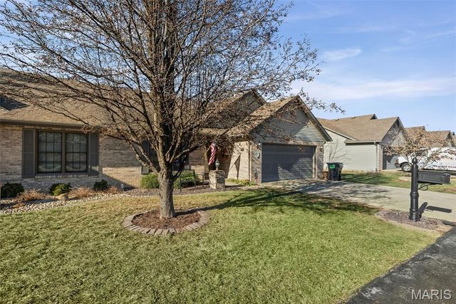 2759 E B Street Road, Belleville, IL 62221