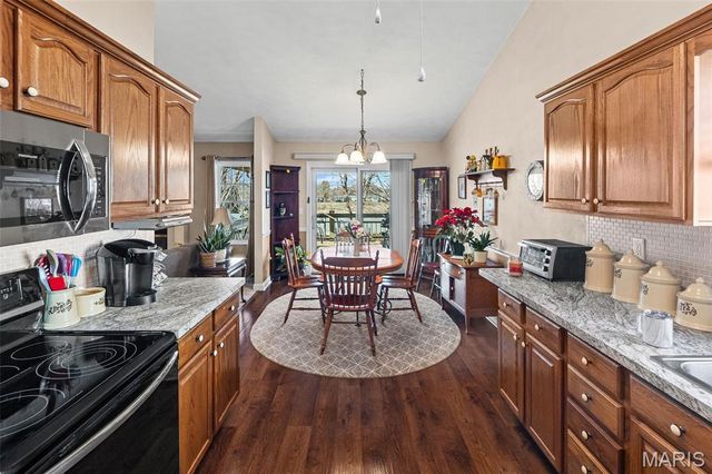 2759 E B Street Road, Belleville, IL 62221