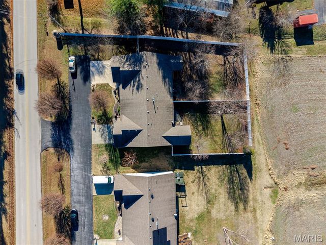 2759 E B Street Road, Belleville, IL 62221