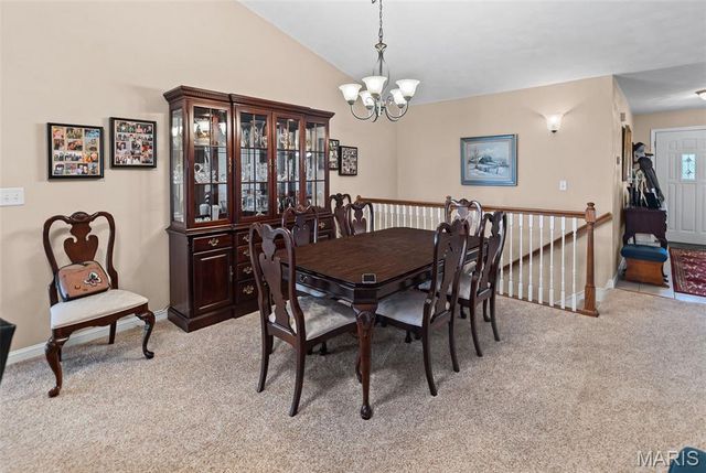 2759 E B Street Road, Belleville, IL 62221