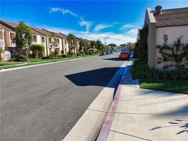 16548 Harbour, Huntington Beach, CA 92649