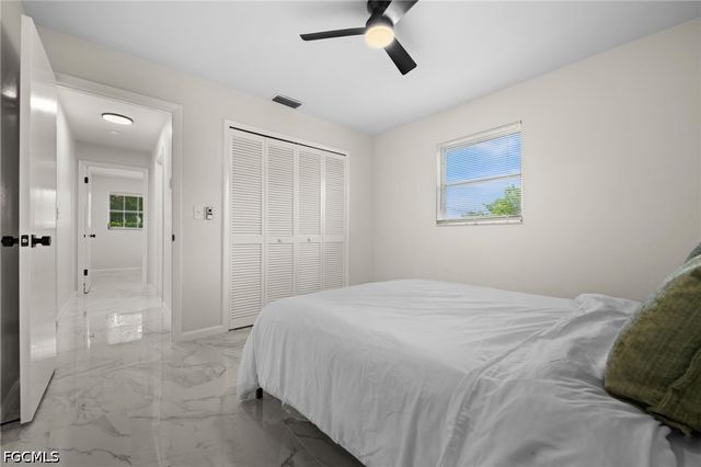 1614 NE 6th TER, Cape Coral, FL 33909