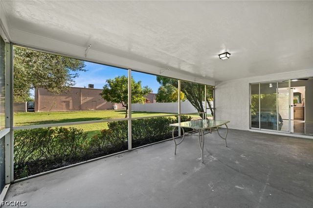 1614 NE 6th TER, Cape Coral, FL 33909