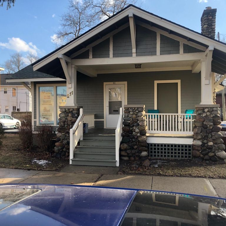 211 Ferris Street, Ypsilanti, MI 48197