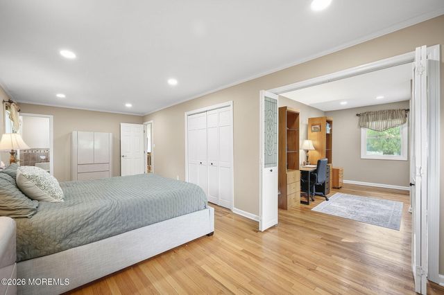 7 Saratoga Drive, Manalapan, NJ 07726