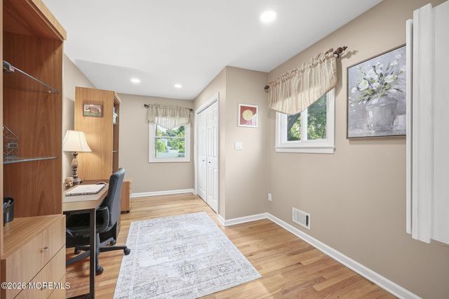 7 Saratoga Drive, Manalapan, NJ 07726