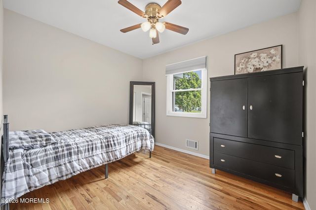 7 Saratoga Drive, Manalapan, NJ 07726