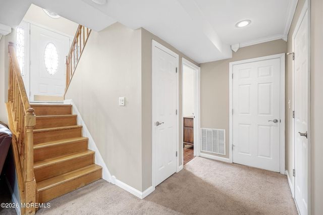7 Saratoga Drive, Manalapan, NJ 07726