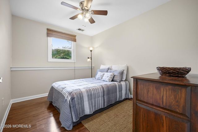 7 Saratoga Drive, Manalapan, NJ 07726