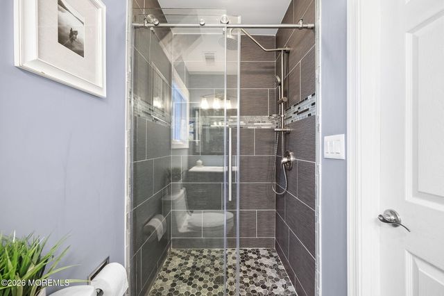 7 Saratoga Drive, Manalapan, NJ 07726