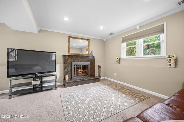 7 Saratoga Drive, Manalapan, NJ 07726