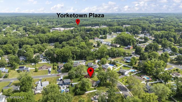 7 Saratoga Drive, Manalapan, NJ 07726