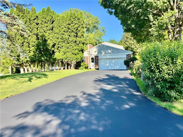 2893 Cold Springs Road, Lysander, NY 13027