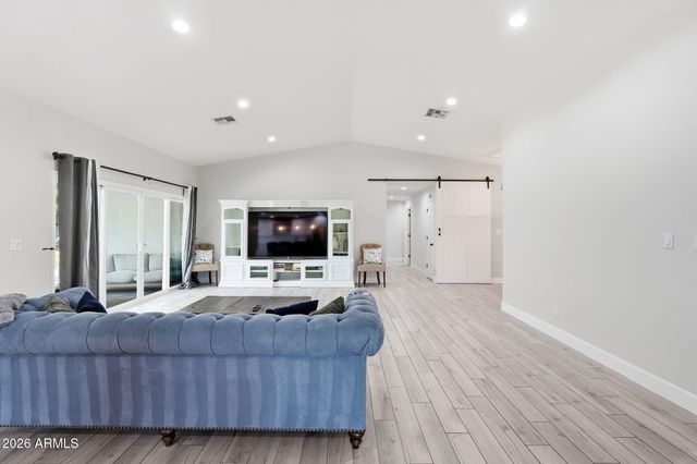 5815 E CAMPO BELLO Drive, Scottsdale, AZ 85254