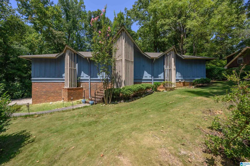 2654 CHANDALAR LANE, Pelham, AL 35124