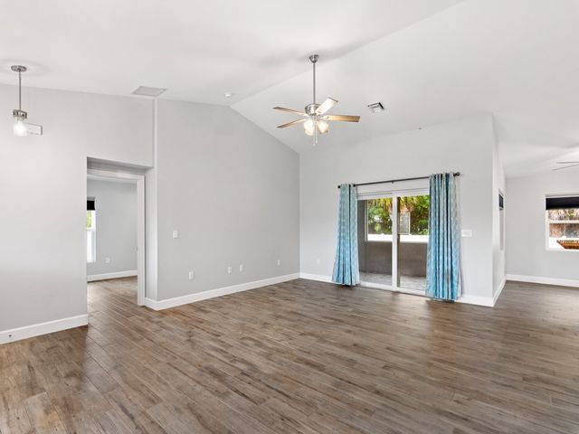 525 Fleming Street, Sebastian, FL 32958