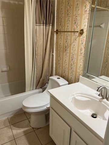 1803 E Branch Hollow Drive, Carrollton, TX 75007